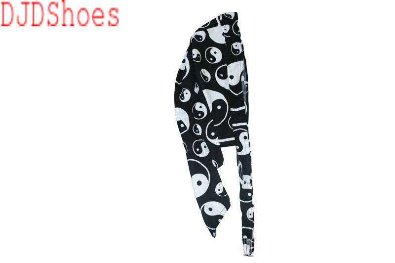 Black and White Ying Yang Zandana