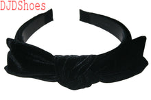 Cargar imagen en el visor de la galería, Black Velvet Hair Bands (Various Styles)
